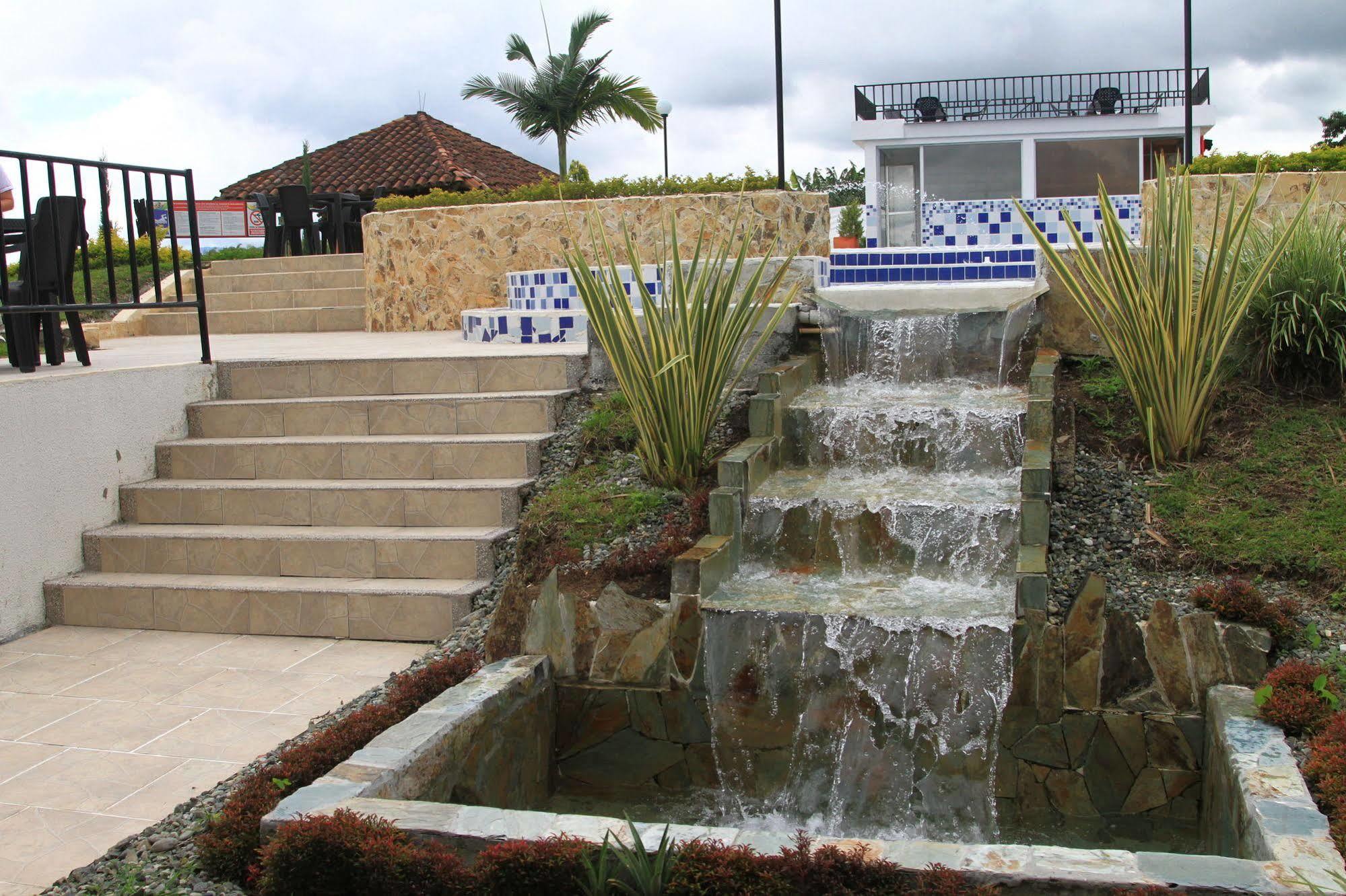 Hotel Parque De Los Arrieros Montenegro Exterior photo